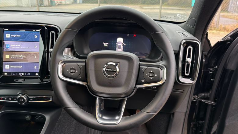 Volvo XC40 2.0 B4P Ultra Dark 5dr Auto Petrol Estate